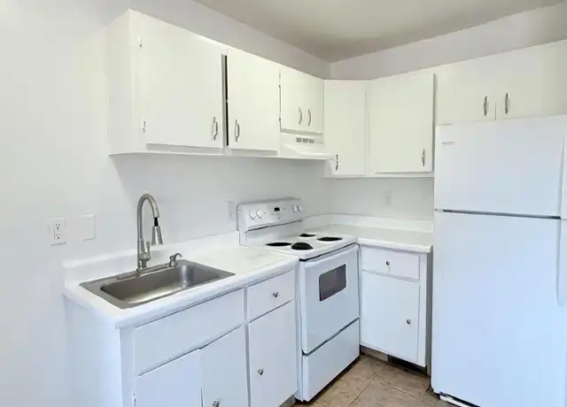 Property at 3810 E Monte Vista Dr, Tucson, AZ, 85716, 1 bed, 1 bath, [object Object]