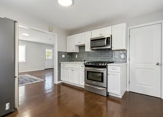 Property at 771 Pearl Harbor St, Bridgeport, CT, 06610, 2 beds, 1 bath, [object Object]
