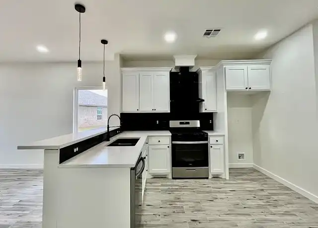 Property at 5113 Brooke Rd Unit 2, Tuttle, OK, 73089, 3 beds, 2 baths, [object Object]