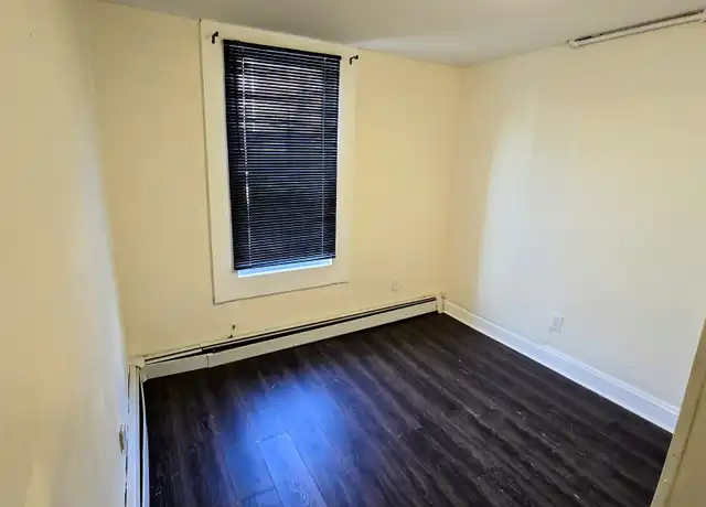 Property at 1004 Broadway Fl 1, Bayonne, NJ, 07002, 2 beds, 1 bath, [object Object]