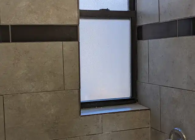 Property at 707 E 62nd St Apt 3E, Chicago, IL, 60637, 2 beds, 1 bath, [object Object]