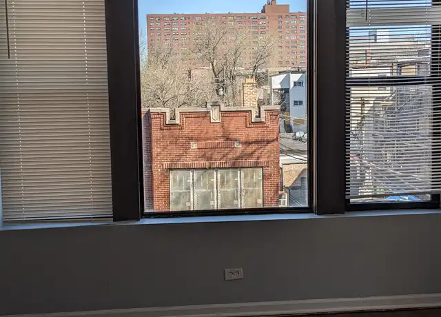 Property at 707 E 62nd St Apt 3E, Chicago, IL, 60637, 2 beds, 1 bath, [object Object]