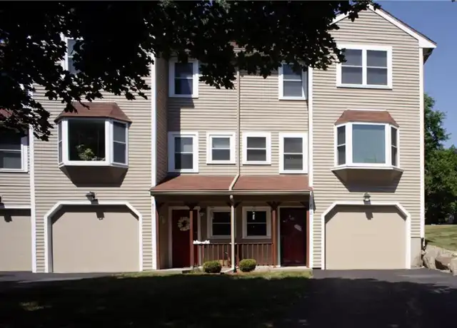 Property at 200 Heroux Blvd #812, Cumberland, RI, 02864, 2 beds, 1.5 baths, [object Object]