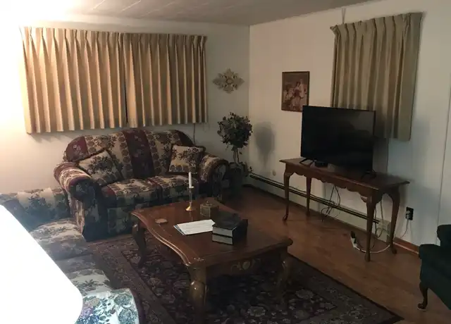 Property at 1030 Summit Blvd, Bismarck, ND, 58504, 2 beds, 1 bath, [object Object]