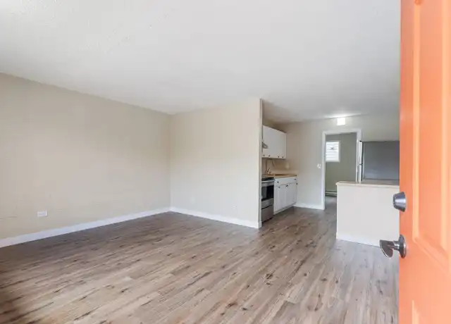 Property at 8104 SE Raymond St Unit 4, Portland, OR, 97206, 1 bed, 1 bath, [object Object]