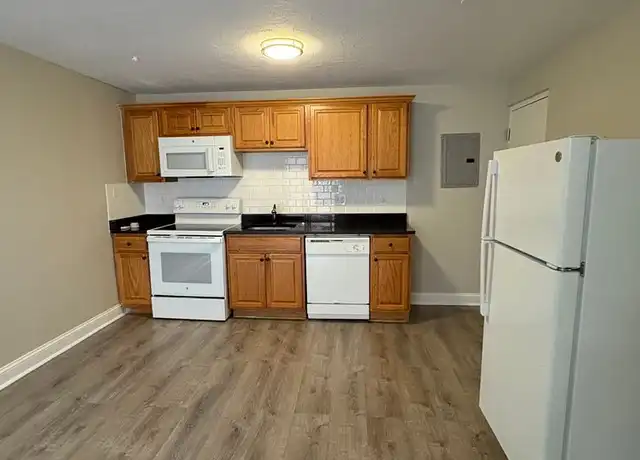 Property at 86 Harvard St Unit 86-2A, Chelsea, MA, 02150, 2 beds, 1 bath, [object Object]