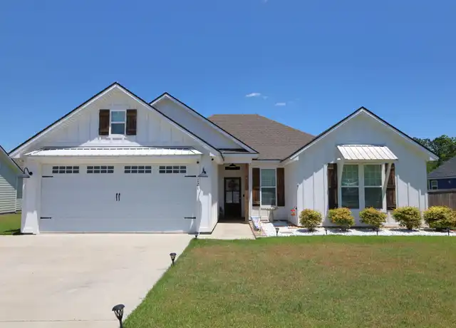 Property at 121 Floyd McNeal Dr, Hahira, GA, 31632, 4 beds, 3 baths, [object Object]