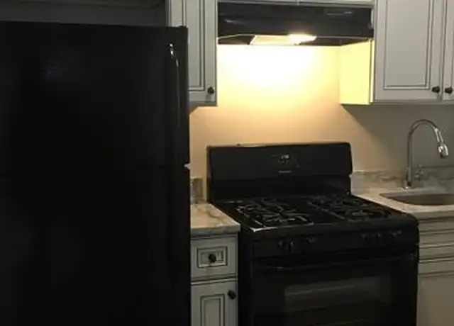 Property at 6501 19th St, Berwyn, IL, 60402, 1 bed, 1 bath, [object Object]
