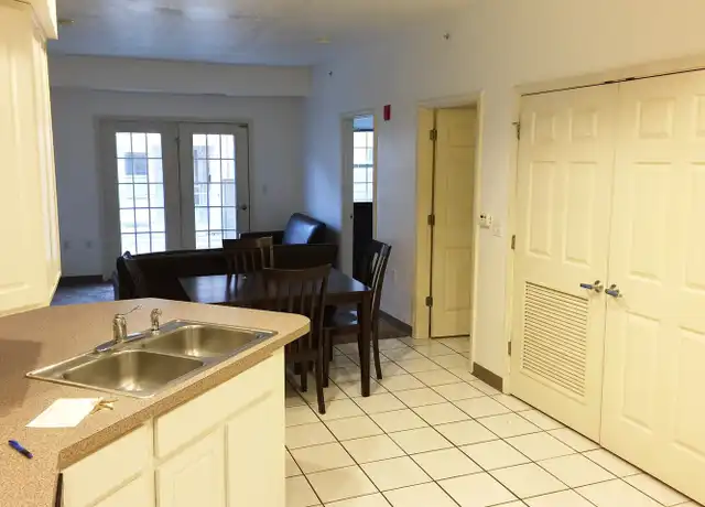Property at 905 S 2nd St, Champaign, IL, 61820, 4 beds, 2 baths, [object Object]