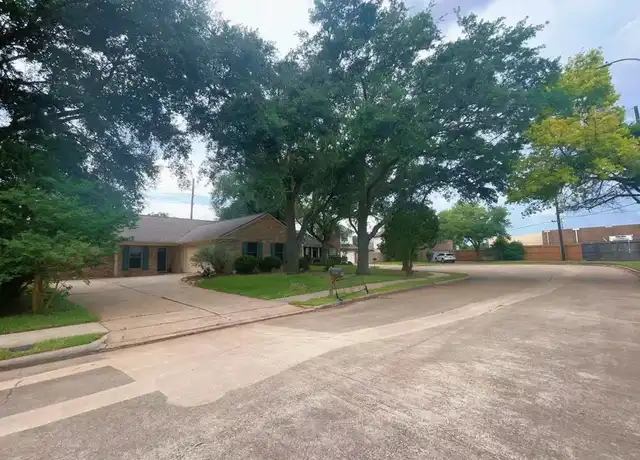 Property at 3010 Flintwood Dr, Sugar Land, TX, 77479, 3 beds, 2 baths, [object Object]
