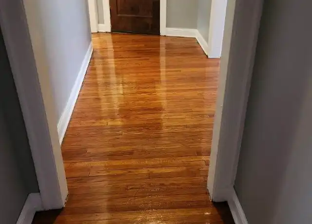 Property at 7700 S Ridgeland Ave Unit 3rd Floor, Chicago, IL, 60649, 3 beds, 1 bath, [object Object]