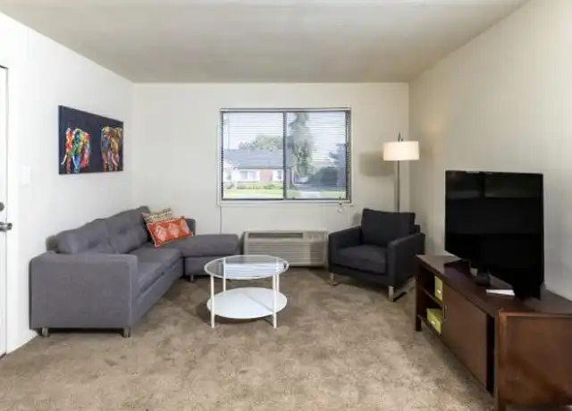 Property at 1627 New Jersey Ave, Wilmington Manor, DE, 19720, 1 bed, 1 bath, [object Object]