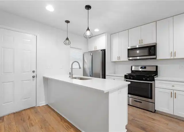 Property at 2071 Nettie Ct, Decatur, GA, 30032, 2 beds, 1 bath, [object Object]