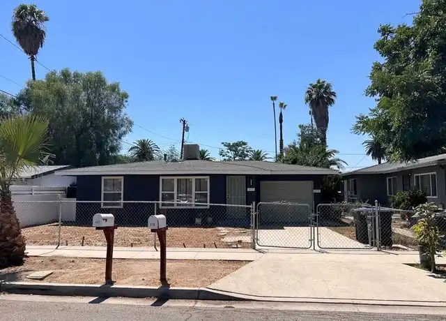 Property at 417 N Taylor St, Hemet, CA, 92543, 2 beds, 1 bath, [object Object]