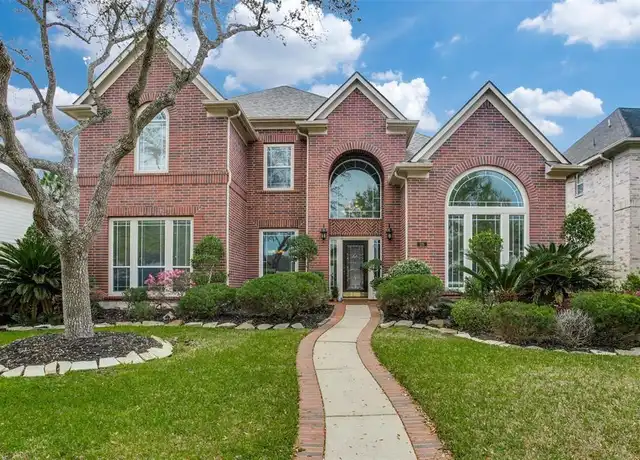 Property at 28 Twin Valley Dr, Sugar Land, TX, 77479, 5 beds, 4 baths, [object Object]