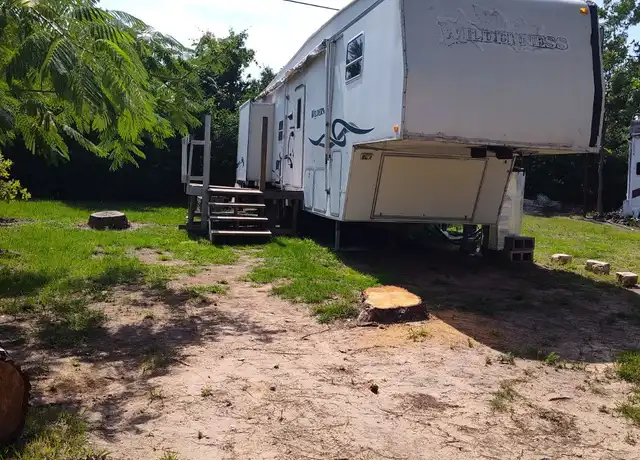Property at 120 Pine Hill Loop Unit RV6, Bastrop, TX, 78602, 1 bed, 1 bath, [object Object]
