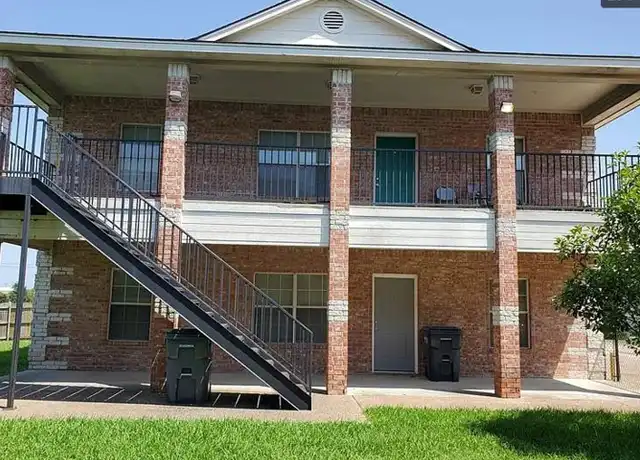 Property at 1925 S 17th St Unit B1, Waco, TX, 76706, 4 beds, 4 baths, [object Object]