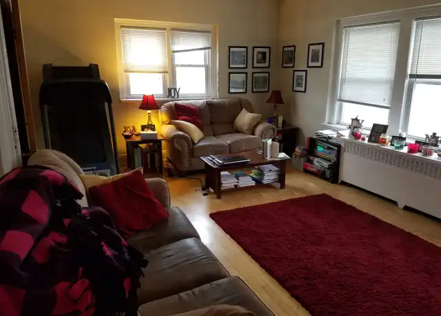 Property at 1544 N Humboldt Ave Unit 11, Milwaukee, WI, 53202, 1 bed, 1 bath, [object Object]