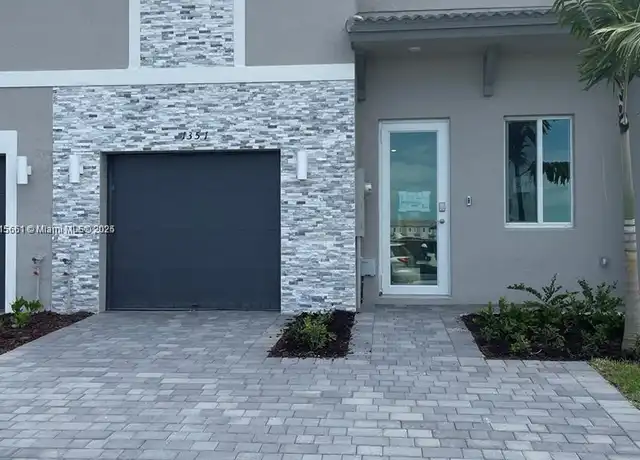 Property at 1351 SE 7th Ter, Homestead, FL, 33034, 4 beds, 3.5 baths, [object Object]