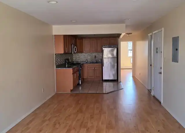 Property at 176-4 Jamaica Ave, Queens, NY, 11432, 3 beds, 2 baths, [object Object]