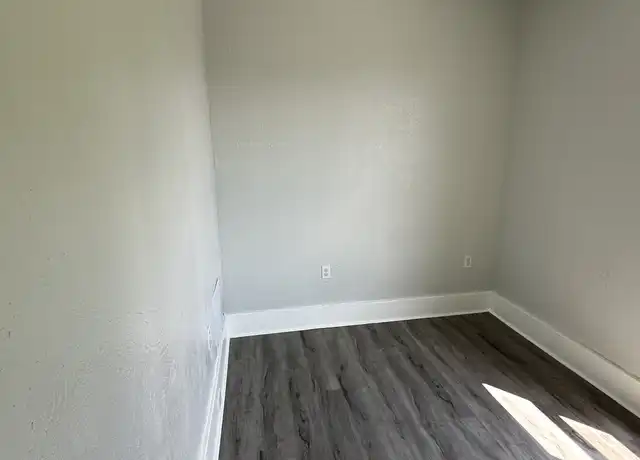 Property at 900 2nd St, Mc Kees Rocks, PA, 15136, 2 beds, 1 bath, [object Object]