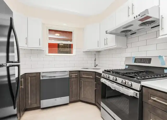 Property at 520 Kappock St Unit 2, Bronx, NY, 10463, 3 beds, 1.5 baths, [object Object]