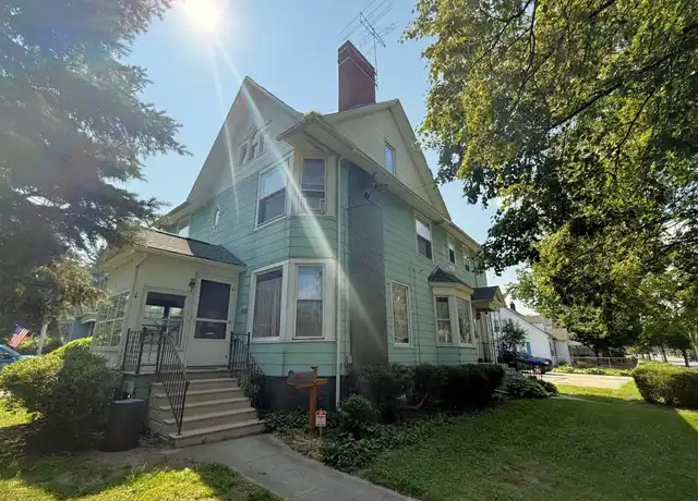 Property at 318 N Johnson St, Bay City, MI, 48708, 1 bed, 1 bath, [object Object]
