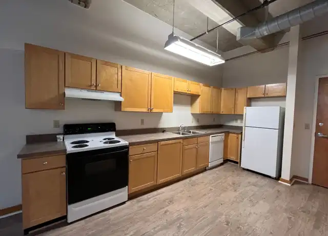 Property at 1004 Baltimore Ave Unit 412, Kansas City, MO, 64105, 1 bed, 1 bath, [object Object]