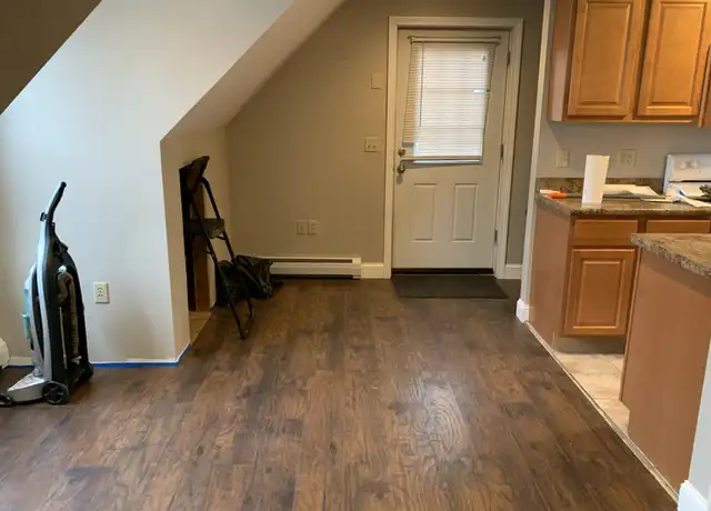 Property at 122 George St Unit 2, Manchester, NH, 03102, 2 beds, 1 bath, [object Object]