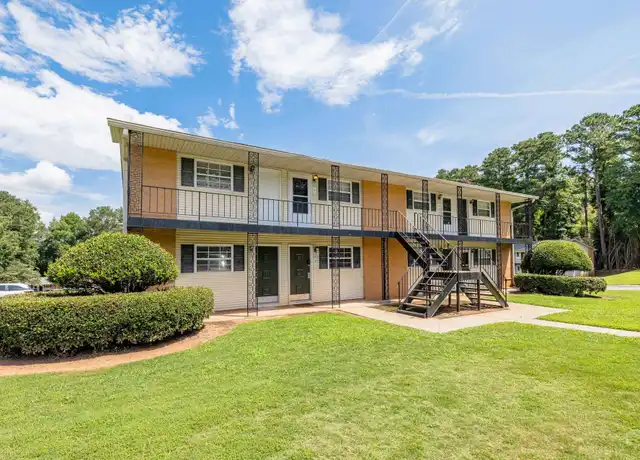 Property at Premier Club Apartments 15 Minutes to Everything South Atlanta & Airport - 5100 Highpoint Rd, Union City, GA, 30291, 1 bed, 1 bath, [object Object]