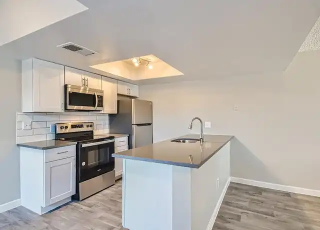 Property at Rise Broadway - 945 W Broadway Rd, Mesa, AZ, 85210, 1-2 bed, 1-2 bath, [object Object]