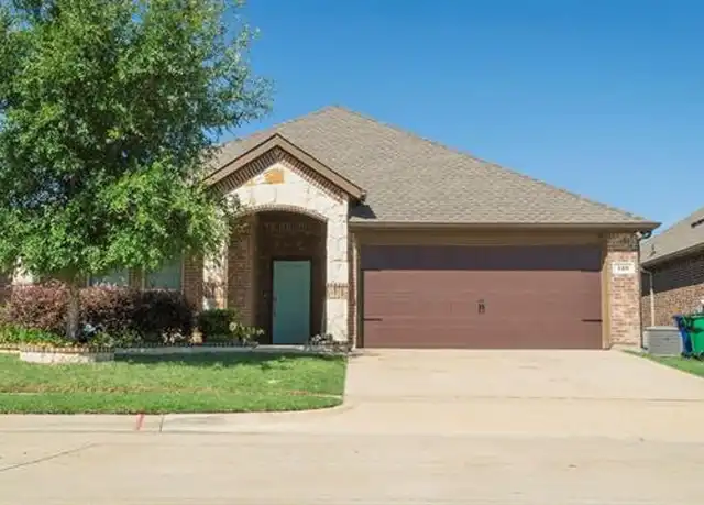 Property at 129 Garden Grove Dr, Waxahachie, TX, 75165, 3 beds, 2 baths, [object Object]