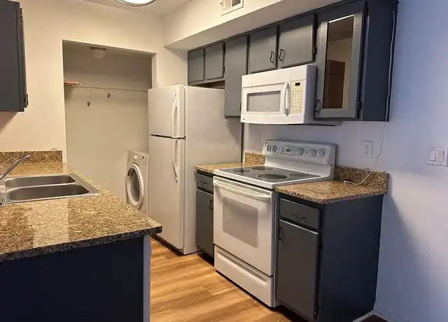 Property at 12581 Equestrian Cir #1013, Fort Myers, FL, 33907, 1 bed, 1 bath, [object Object]