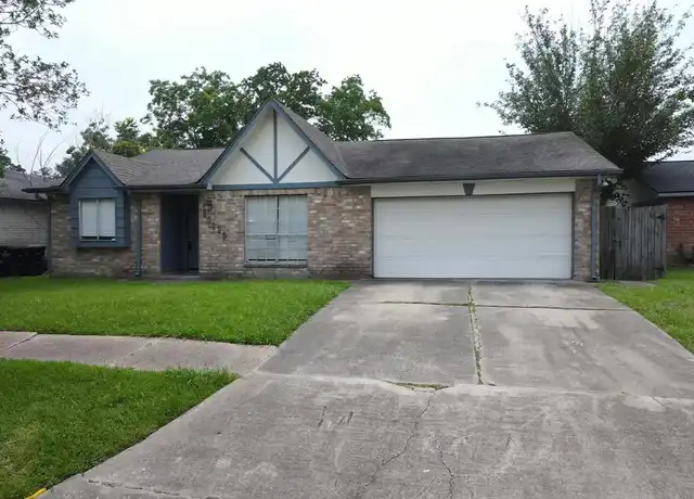 Property at 13823 Towne Way Dr, Sugar Land, TX, 77498, 3 beds, 2 baths, [object Object]