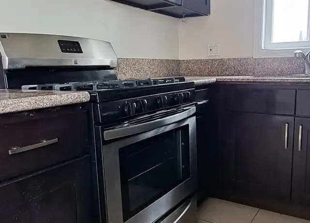 Property at 1340 W 85th St Unit D, Los Angeles, CA, 90044, 3 beds, 2 baths, [object Object]