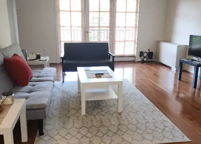 Property at 3332 Spring Ln Unit C40, Falls Church, VA, 22041, 1 bed, 1 bath, [object Object]