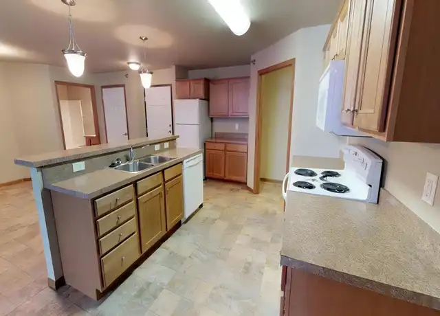Property at 600 Meadow Ridge Loop NW Unit 102, Mandan, ND, 58554, 2 beds, 2 baths, [object Object]