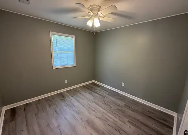 Property at 127 SE 235th Rd, Warrensburg, MO, 64093, 2 beds, 1 bath, [object Object]