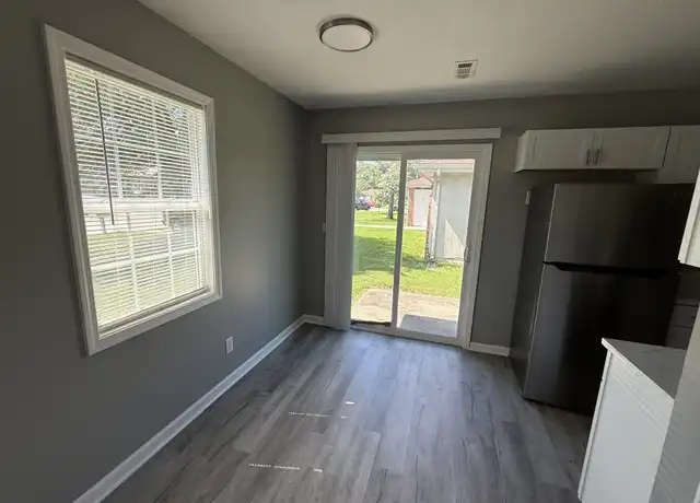 Property at 127 SE 235th Rd, Warrensburg, MO, 64093, 2 beds, 1 bath, [object Object]