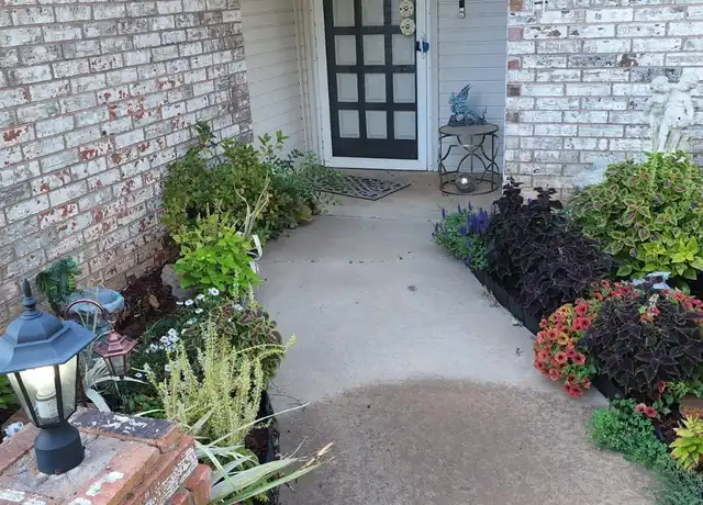 Property at 3201 SW 93rd St, Oklahoma City, OK, 73159, 3 beds, 2 baths, [object Object]