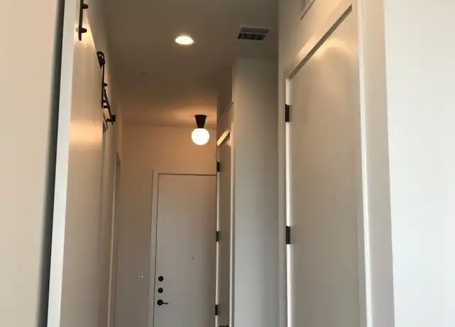 Property at 800 Embassy Dr #505, Austin, TX, 78702, 1 bed, 1 bath, [object Object]