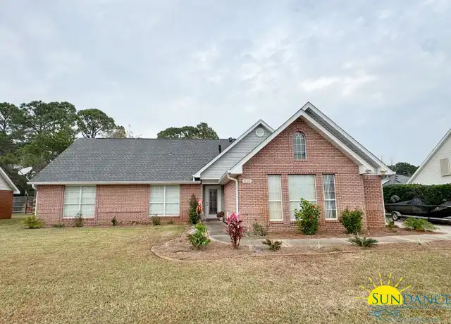 Property at 818 Linda Dr, Mary Esther, FL, 32569, 4 beds, 3 baths, [object Object]
