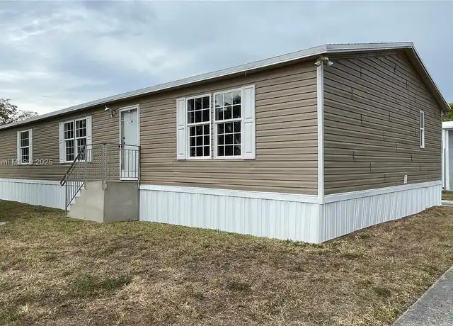 Property at 21431 NW 3rd St, Pembroke Pines, FL, 33029, 4 beds, 2 baths, [object Object]