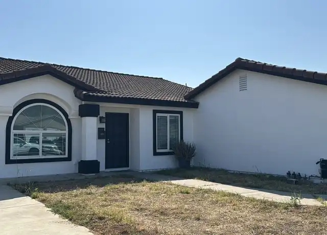 Property at 1035 Daisy St, Escondido, CA, 92027, 4 beds, 2 baths, [object Object]