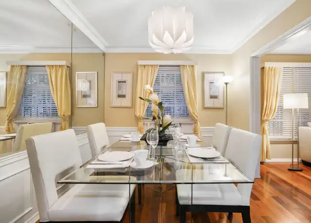 Property at 342 N Oakhurst Dr, Beverly Hills, CA, 90210, 1 bed, 1 bath, [object Object]