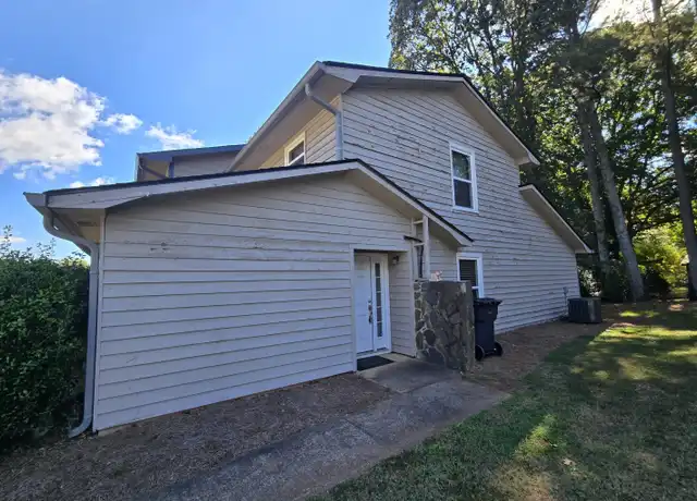 Property at 1674 Wynndowne Trl SE, Smyrna, GA, 30080, 3 beds, 2 baths, [object Object]