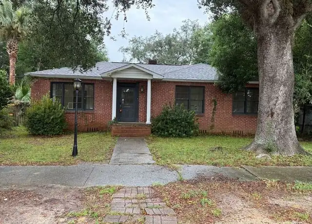 Property at 821 W Mallory St, Pensacola, FL, 32501, 3 beds, 2 baths, [object Object]
