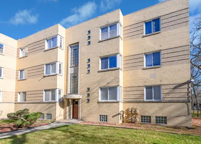 Property at 2046 E 72nd Pl Unit 2W, Chicago, IL, 60649, 2 beds, 1 bath, [object Object]