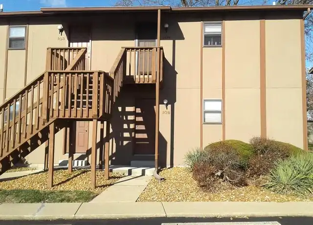 Property at 108 Ashley Dr, Fairview Heights, IL, 62208, 1 bed, 1 bath, [object Object]