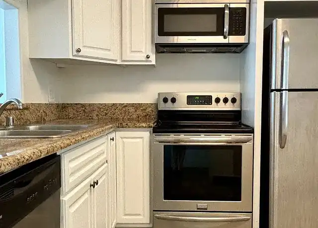 Property at 130 S. Flores St. - 130 S Flores St, Los Angeles, CA, 90048, 1 bed, 1 bath, [object Object]